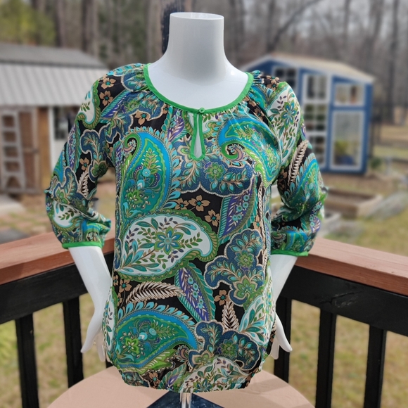 Banana Republic Tops - Banana Rep. Petite XS green blue paisley blouse
